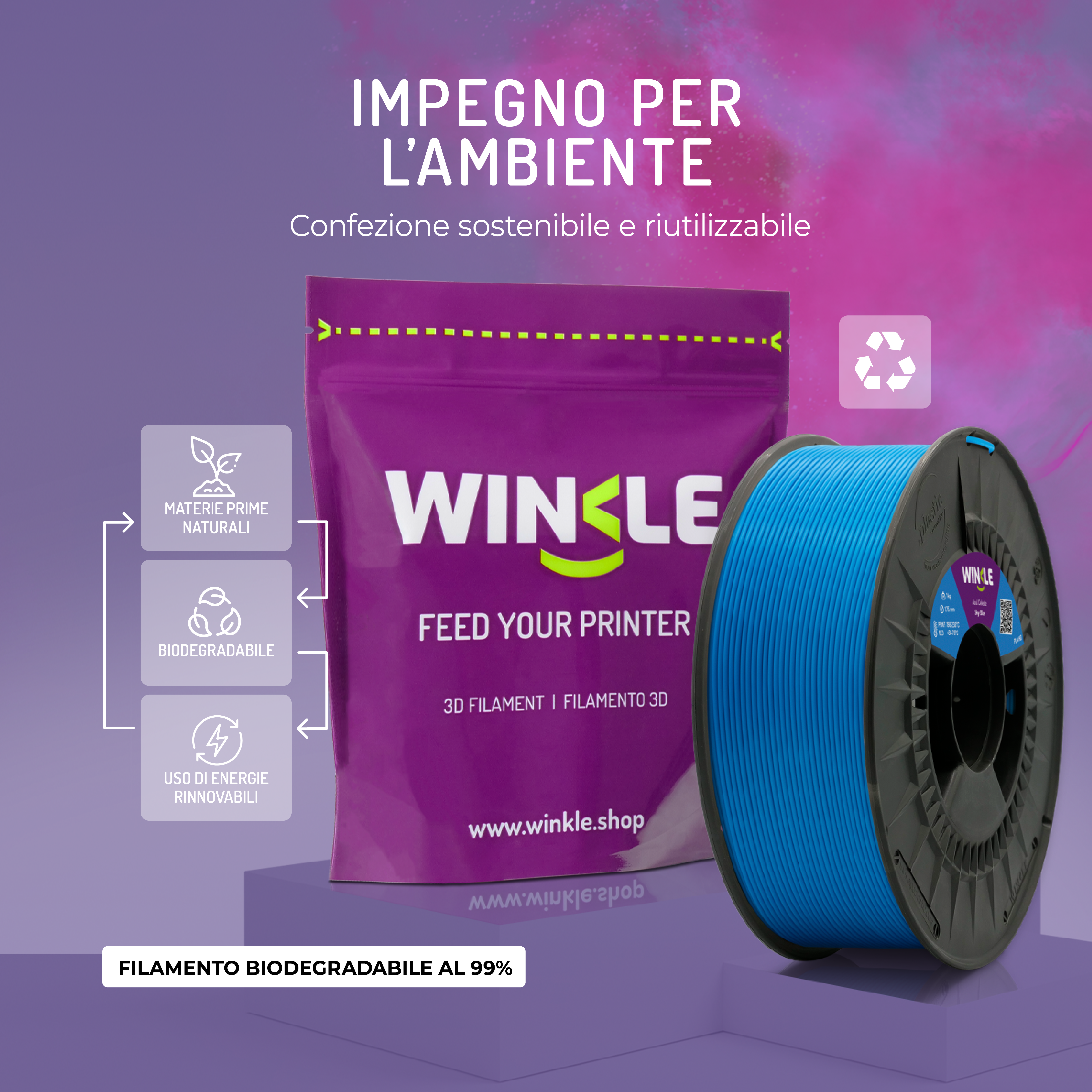 Empaque morado y bobina de filamento azul sobre fondo violeta con iconos ecológicos.
