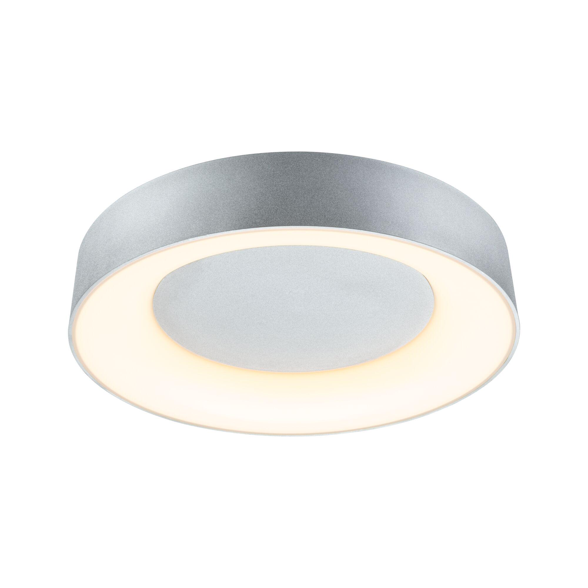 Un plafonnier rond et argenté diffusant une lumière chaude vers le bas.