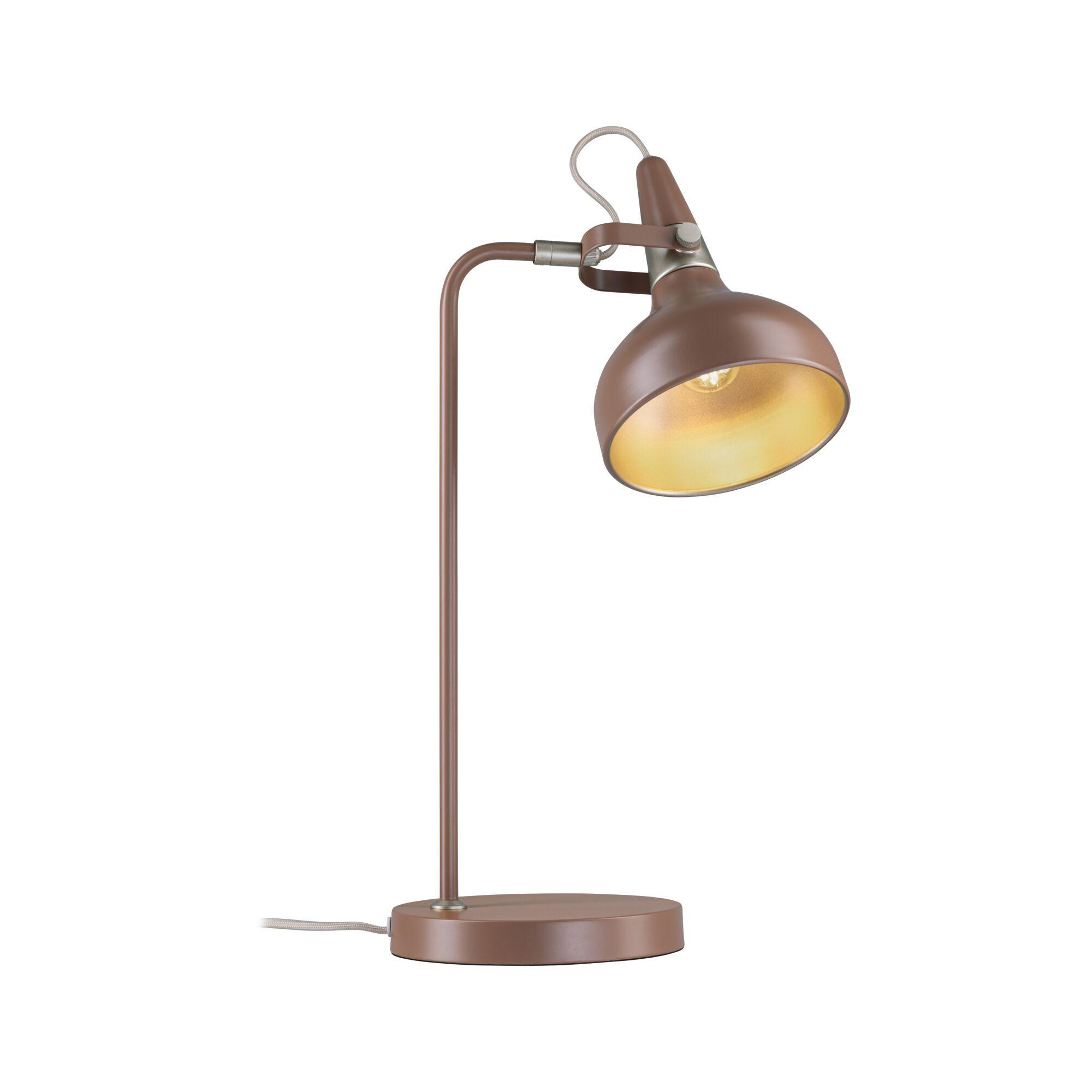 Eine moderne braune Schreibtischlampe mit gebogenem Metallarm und goldener Innenseite.