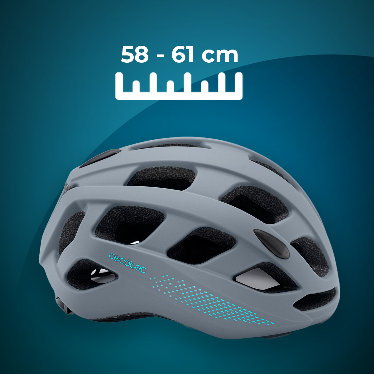 Casco de bicicleta Cecotec gris con aberturas de ventilación sobre fondo azul y texto 58-61 cm.