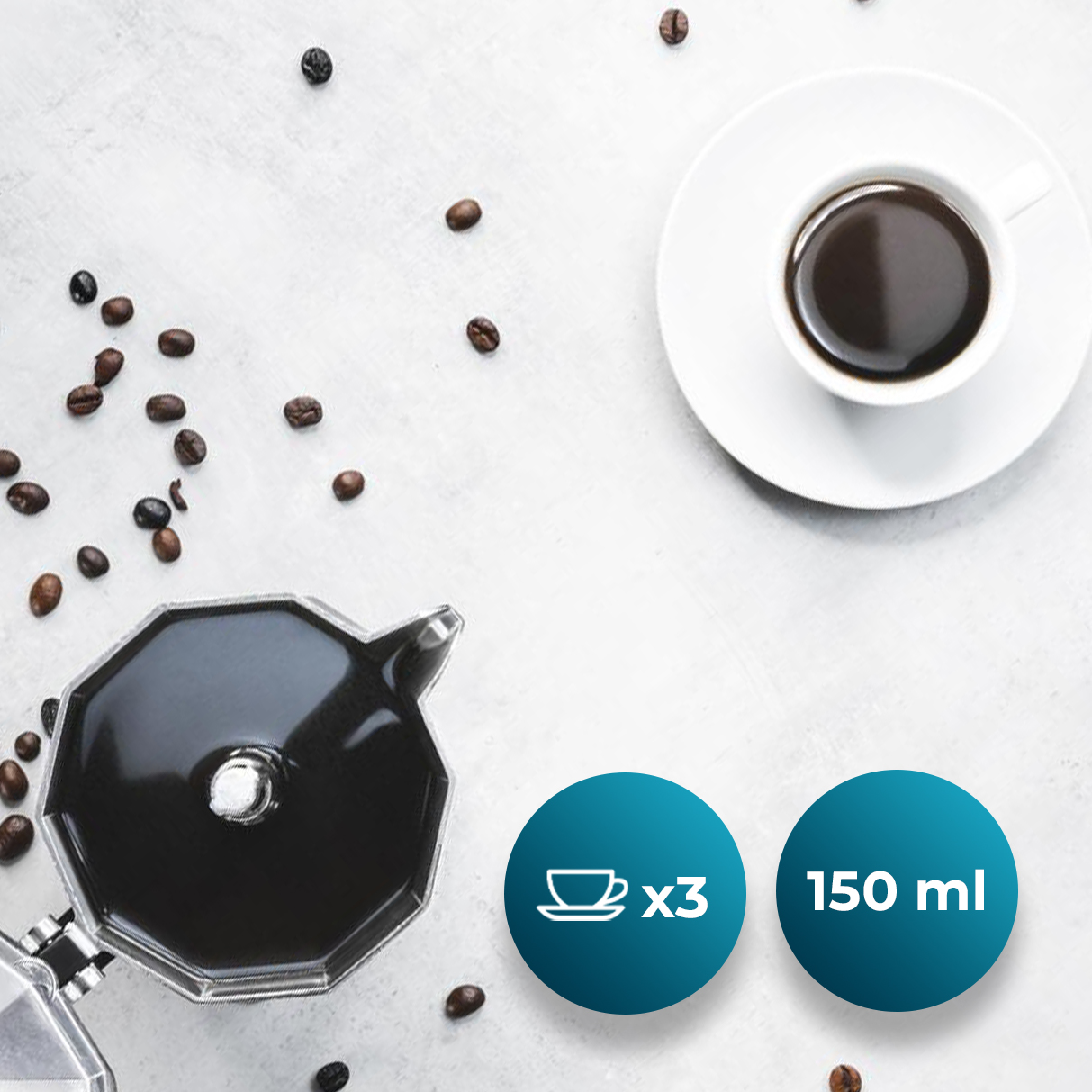 Caffettiera moka, tazza e chicchi su tavolo chiaro con icone blu per tre volte 150 ml.