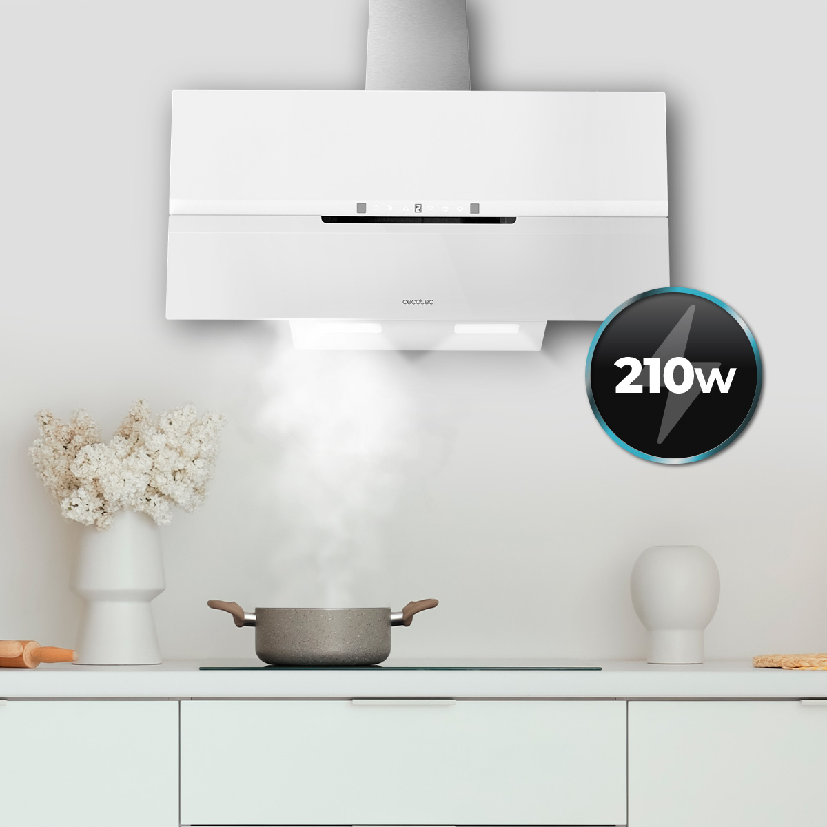 Campana extractora blanca sobre una placa con olla humeante y un icono de 210W.
