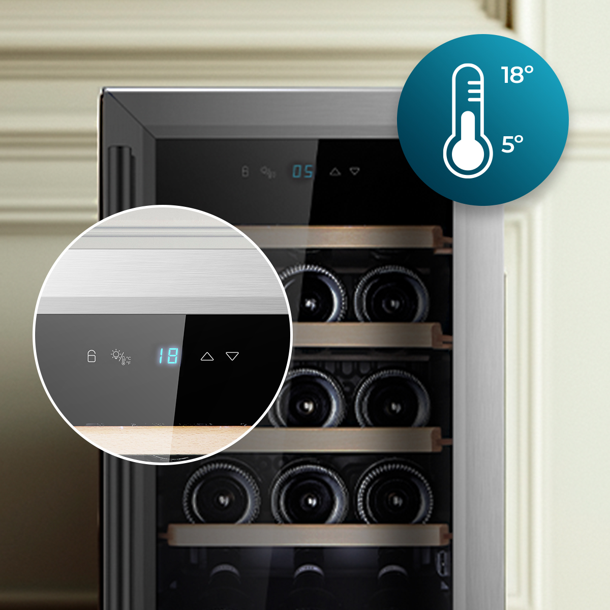 Cantinetta per vini con interno illuminato, pannello tattile e display della temperatura.