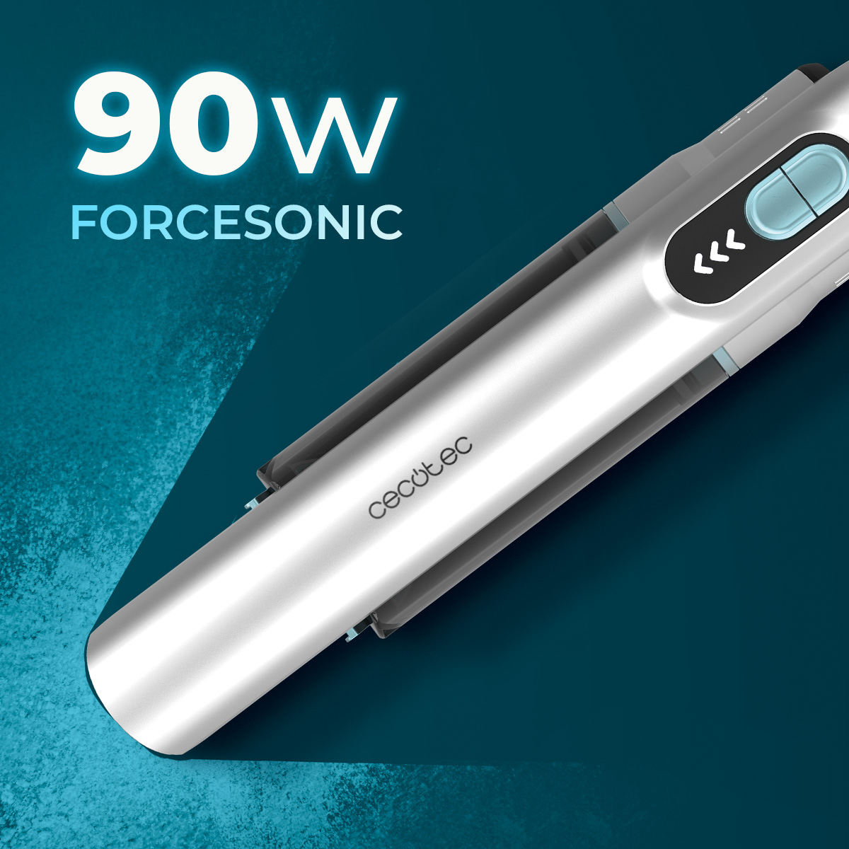 Un frullatore ad immersione argentato Cecotec con 90W Forcesonic su sfondo blu.
