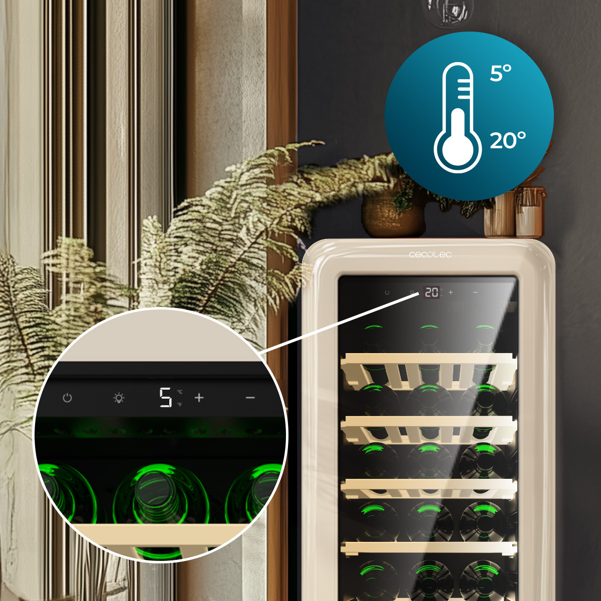 Cantinetta per vini beige con pannello di controllo touch e temperatura da 5°C a 20°C.