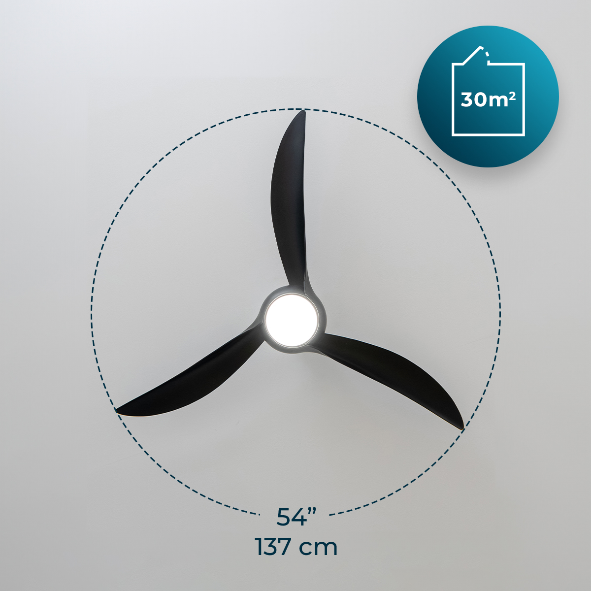 Ventilatore da soffitto nero con tre pale curve e centro illuminato, adatto per stanze fino a 30m².