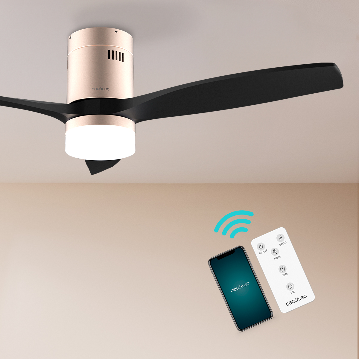 Ventilatore da soffitto oro e nero con luce, controllato da smartphone e telecomando su sfondo chiaro.
