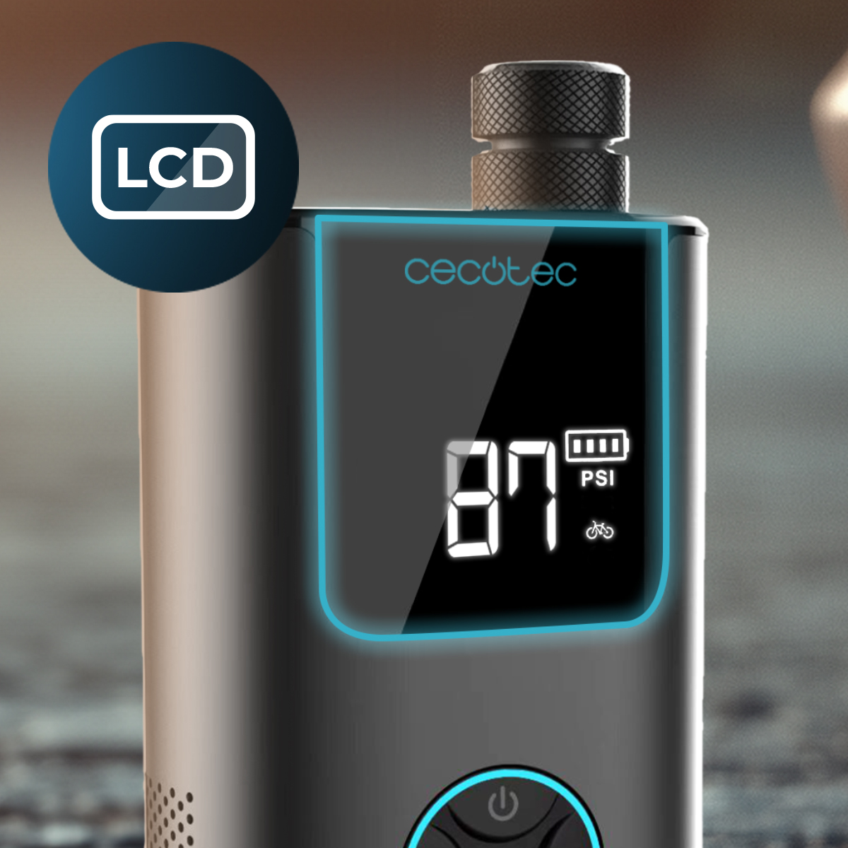 Pantalla LCD digital en un dispositivo portátil Cecotec que muestra 87 PSI y nivel de batería.