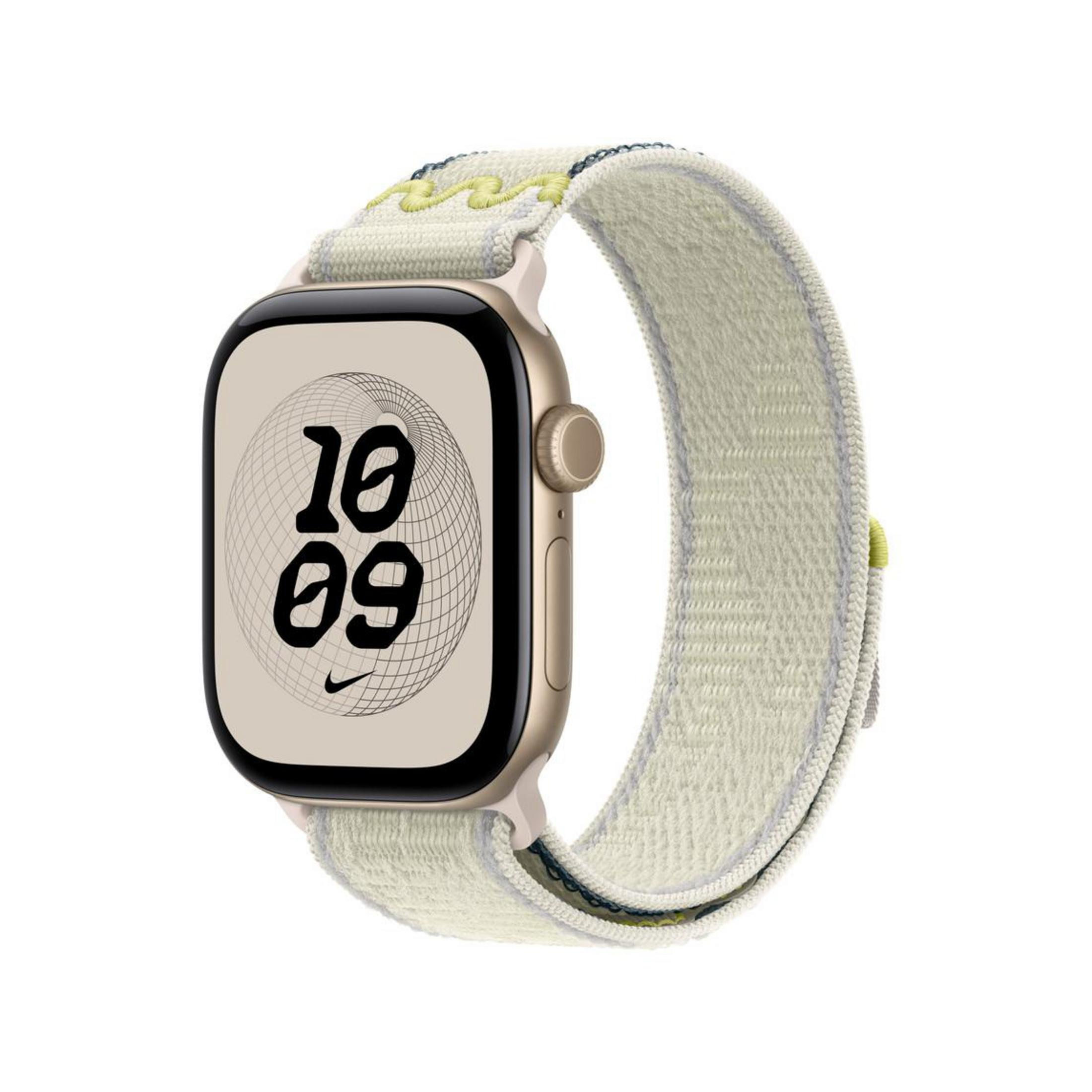 Goldfarbene Smartwatch mit hellem Textilarmband, weißes Zifferblatt zeigt 10:09 und Nike-Logo.