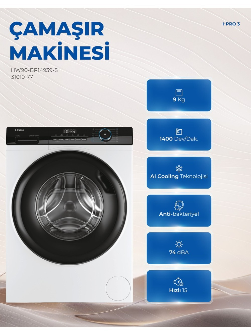 Weiße Waschmaschine mit blauen Funktionssymbolen rechts und türkischem Text auf beigem Hintergrund.