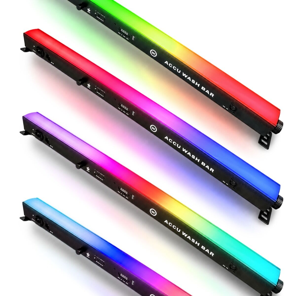 Vier ACCU Wash Bar LED-Leuchten mit unterschiedlichen Farbverläufen auf weißem Hintergrund.
