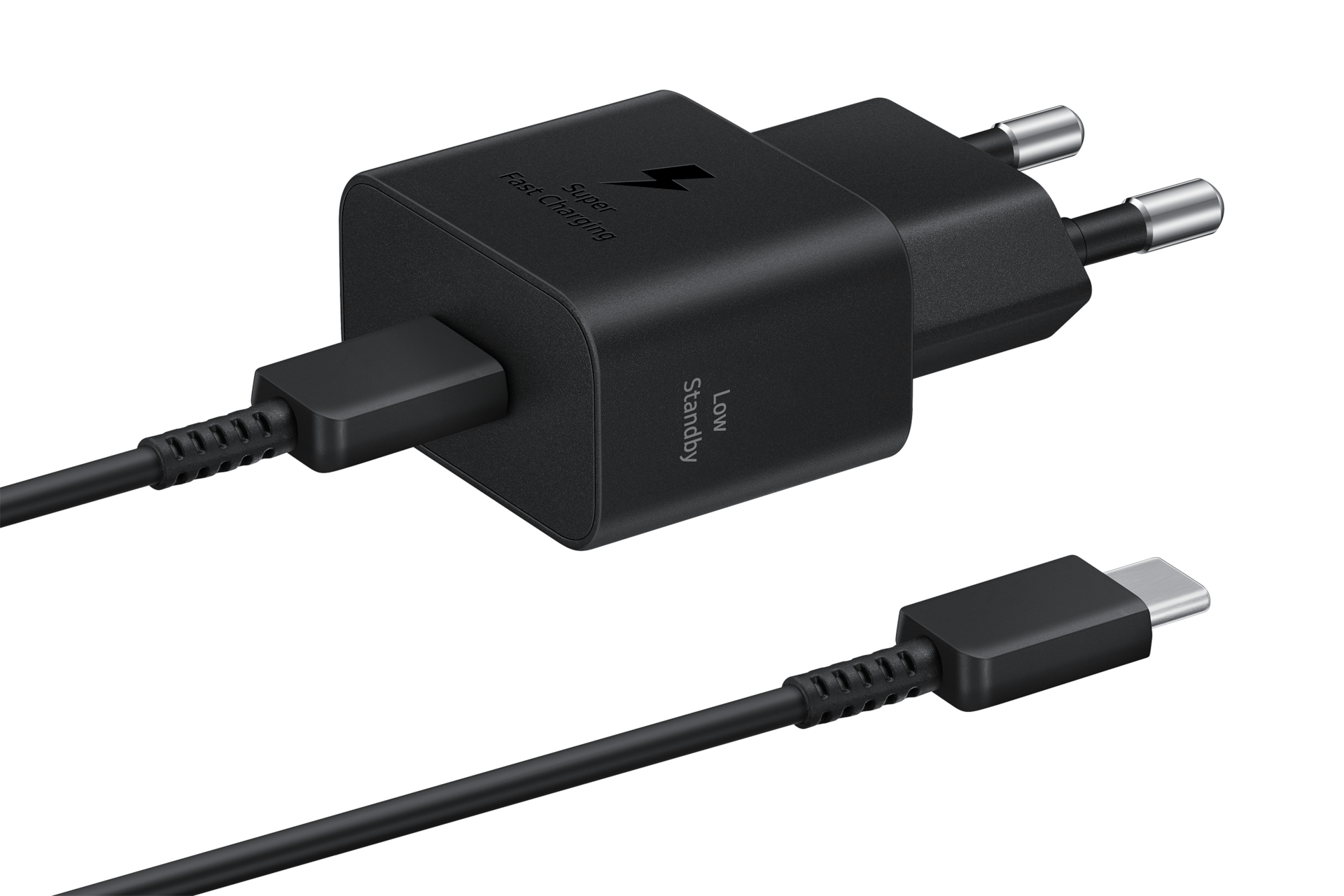 Un adaptador de pared Samsung negro de carga superrápida con un cable tipo C sobre fondo negro.