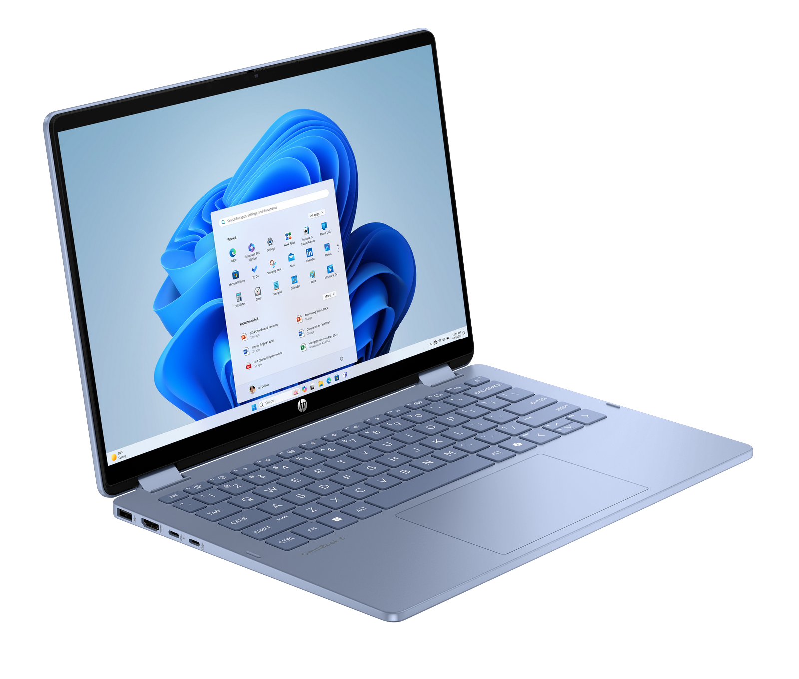Un laptop HP OmniBook 5 azzurro su sfondo nero con il menu Start aperto sullo schermo.