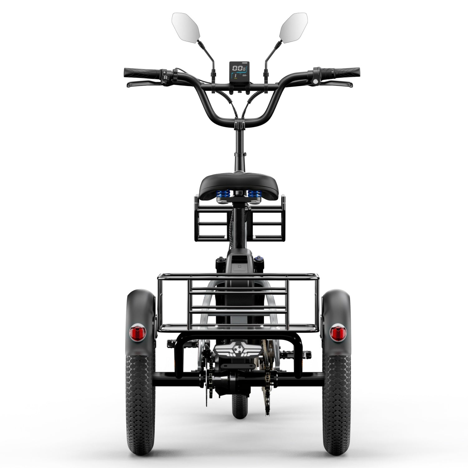 Vista frontale di un triciclo elettrico nero con due ruote posteriori, specchietti e cesti di carico su sfondo bianco.