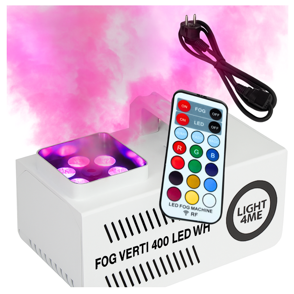 Weiße Nebelmaschine mit violettem Licht, Fernbedienung und Stromkabel vor rosa Hintergrund.