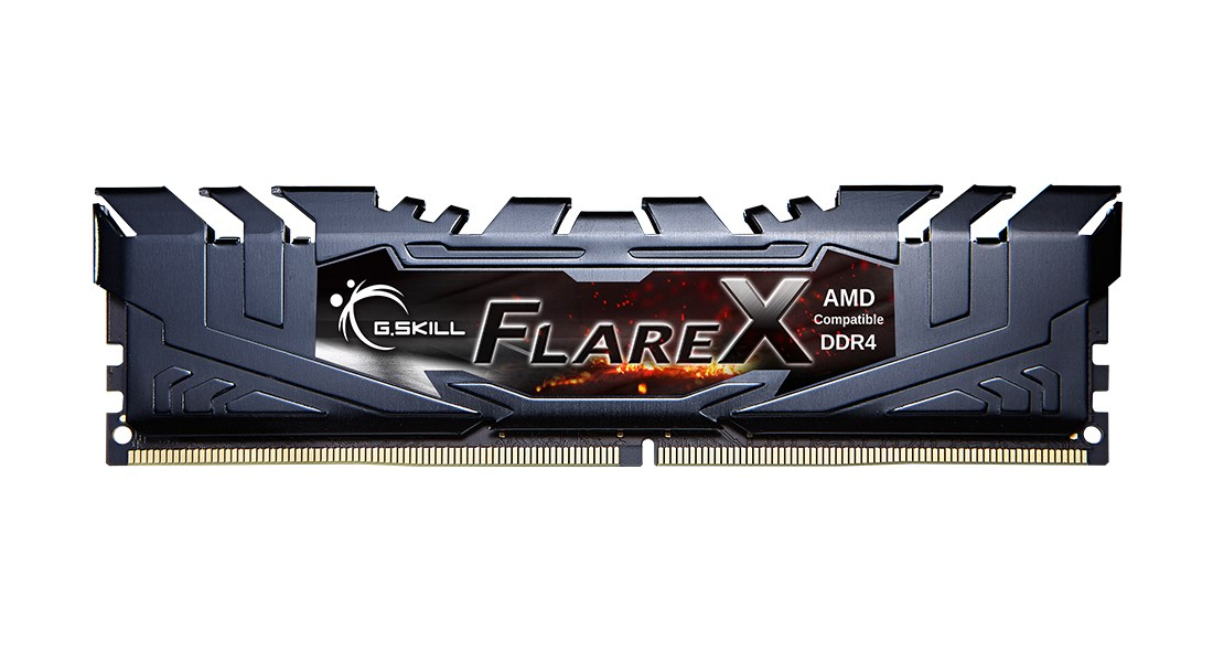 Un módulo de RAM DDR4 G.Skill Flare X con disipador negro y texto de compatibilidad AMD sobre fondo blanco.
