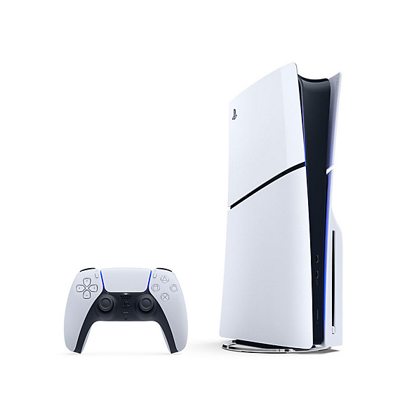Eine weiße PlayStation 5 Konsole mit schwarzer Mitte und passendem DualSense Wireless-Controller vor weißem Hintergrund.