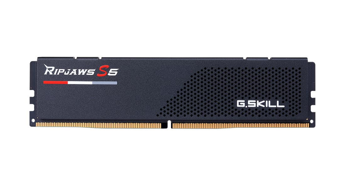 Zwarte G.Skill Ripjaws S5 RAM-geheugenmodule met wit en rood logo op een witte achtergrond.