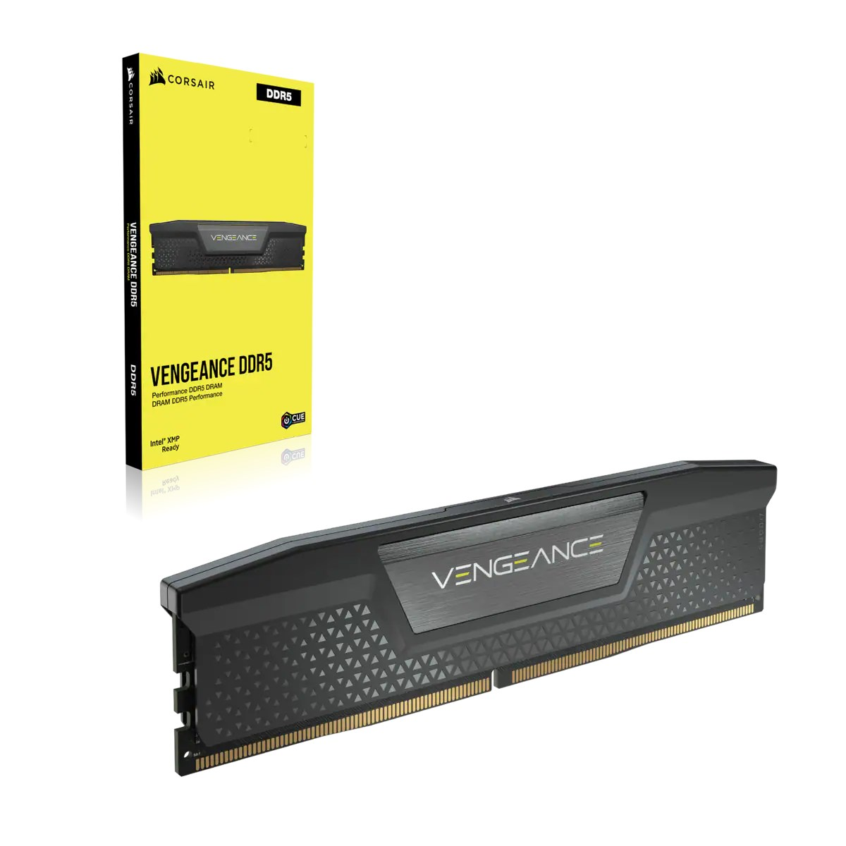 Un banco di RAM nero Corsair Vengeance DDR5 è mostrato davanti alla sua scatola gialla.