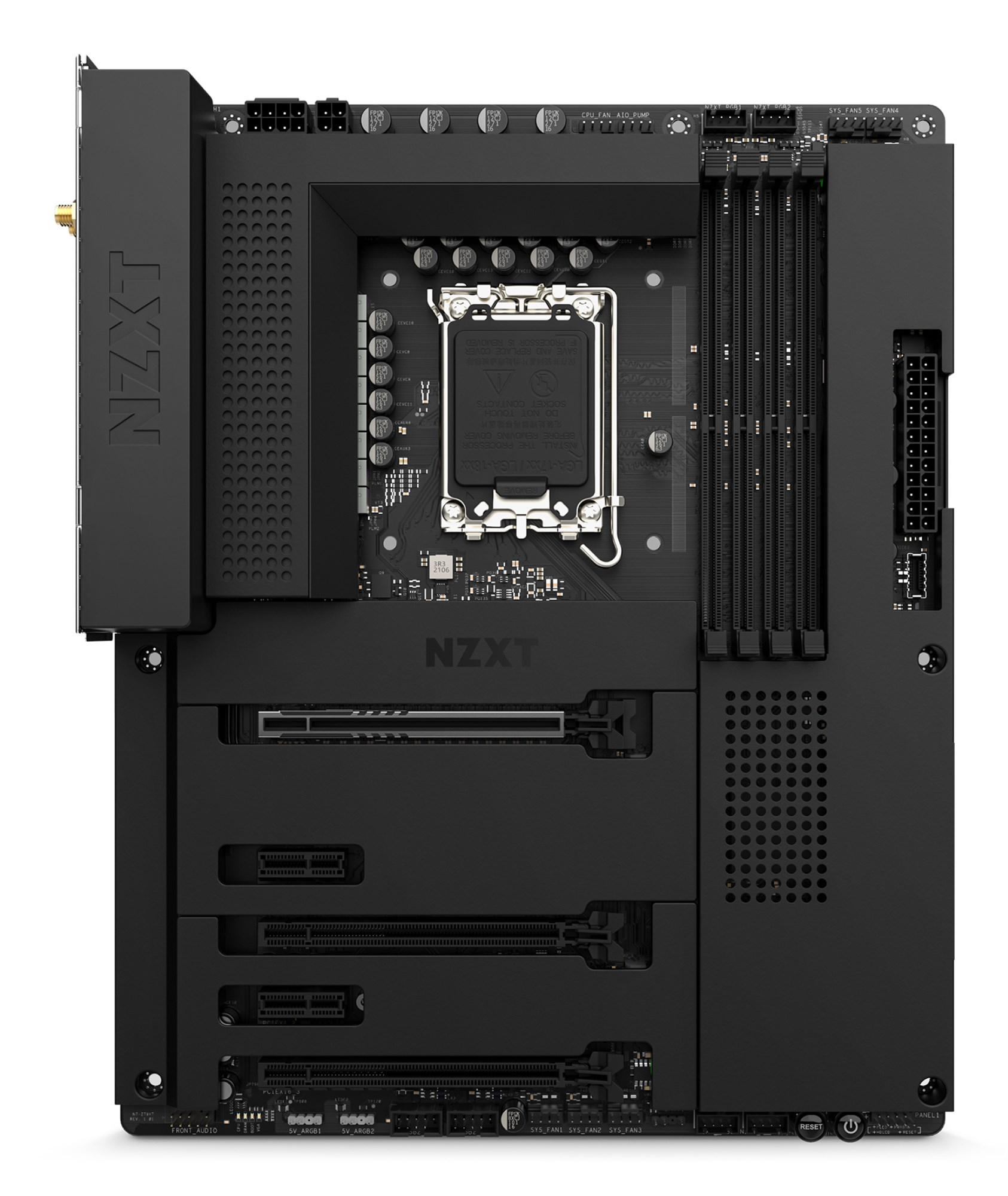 Scheda madre NZXT nera con socket CPU, slot RAM e slot PCIe su sfondo bianco.