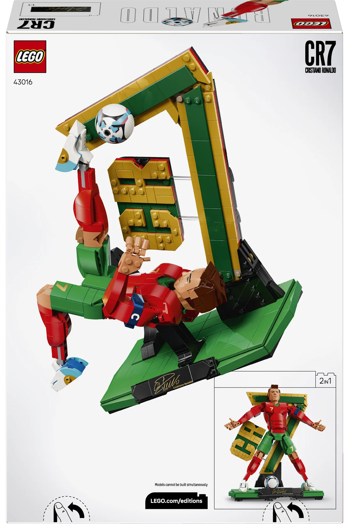 Lego seti, bir CR7 yapısının yanında röveşata çeken Cristiano Ronaldo'yu gösterir.