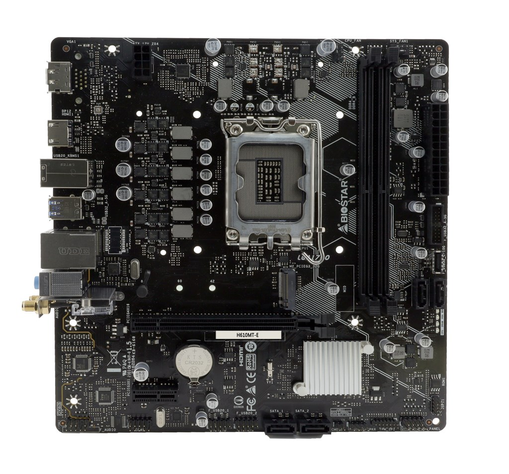 Ein schwarzes Computer-Mainboard mit Komponenten, CPU-Sockel, RAM-Steckplätzen und verschiedenen Anschlüssen.