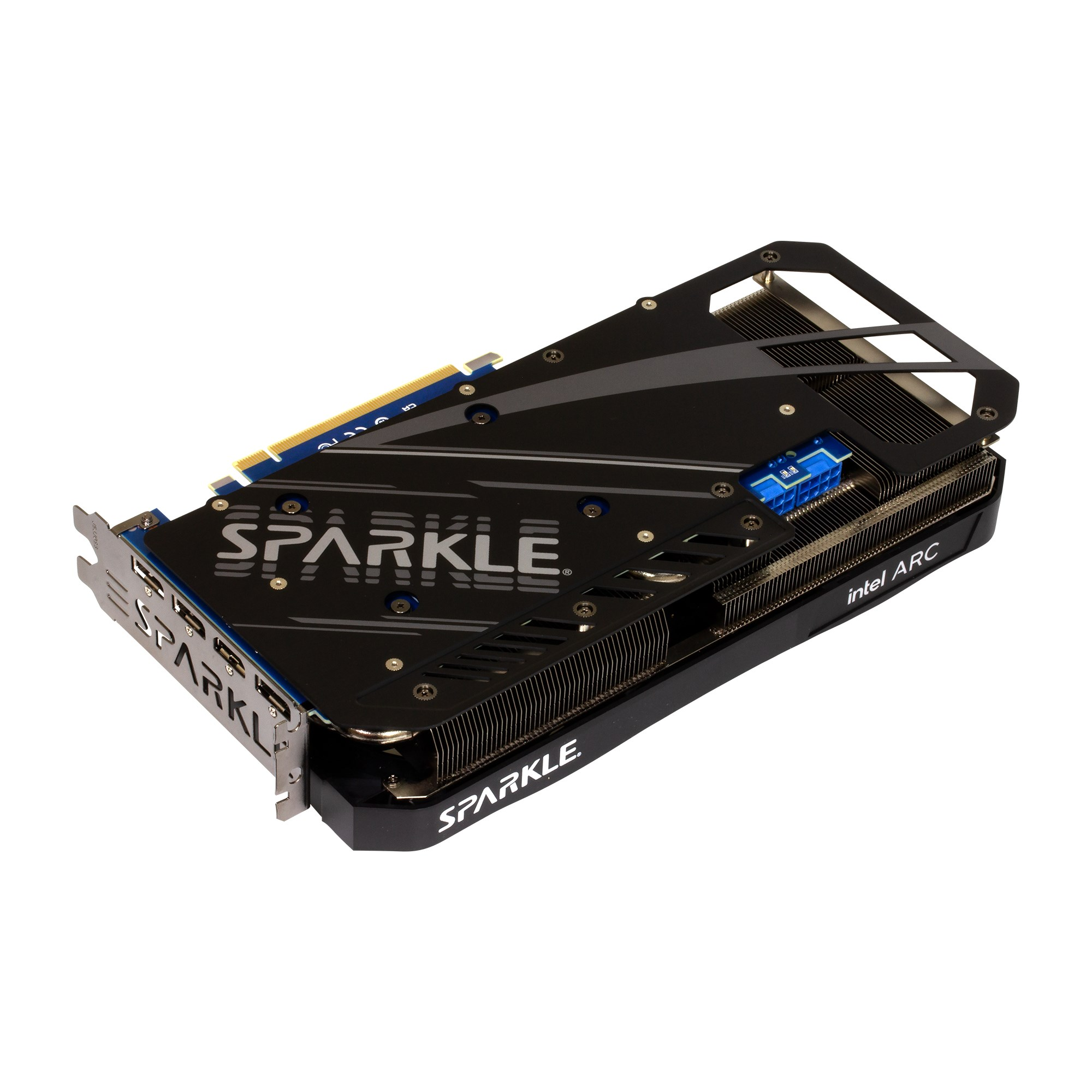 Scheda grafica nera Sparkle Intel Arc con alette di raffreddamento e porte su sfondo bianco.