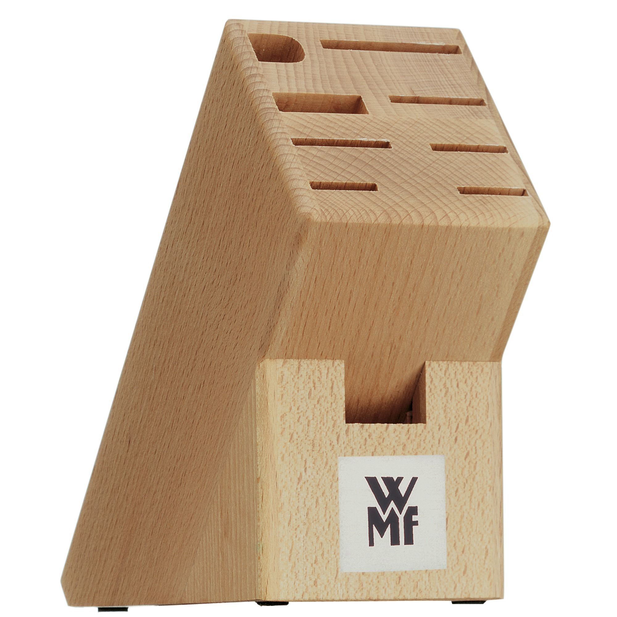 Ein angewinkelter Messerblock aus hellem Holz mit verschiedenen Schlitzgrößen und WMF-Logo vor weißem Hintergrund.