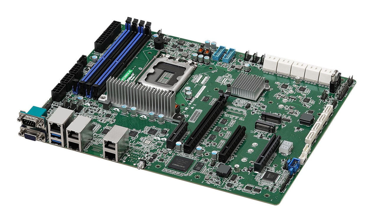 Placa base verde con zócalo de CPU, ranuras RAM azules y disipadores plateados sobre fondo blanco.