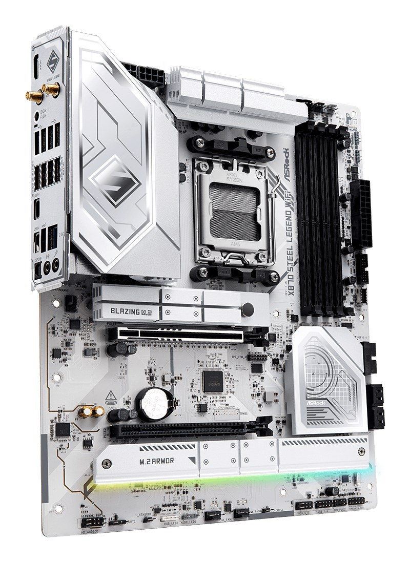 Ein weißes ASRock X870 Steel Legend WiFi Mainboard mit silbernen Kühlkörpern und schwarzen RAM-Steckplätzen.