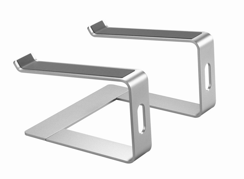 Zwei silberne Laptopständer aus Metall mit schwarzen Gummieinlagen vor einem weißen Hintergrund.