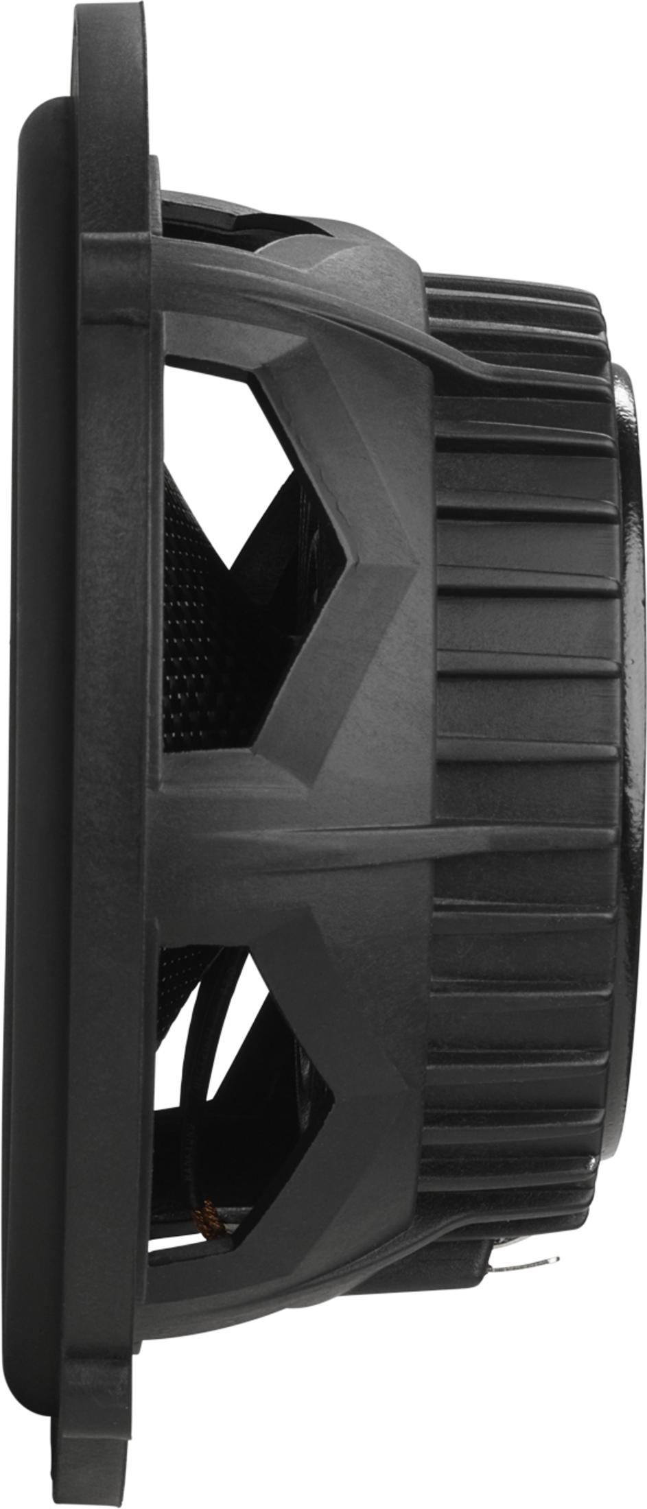 Seitenansicht eines schwarzen Auto-Subwoofers mit starrem Rahmen, Rippen und Mesh-Konus auf weißem Hintergrund.