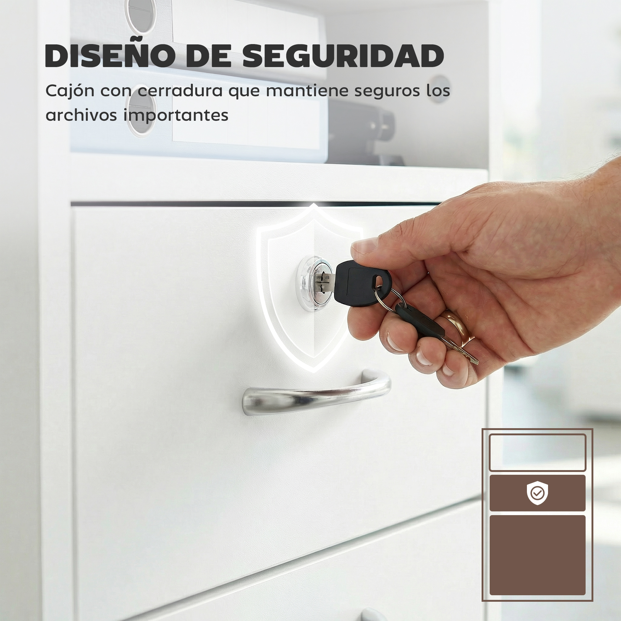 Una mano cierra con llave un cajón blanco de archivos con un escudo gráfico alrededor de la cerradura.