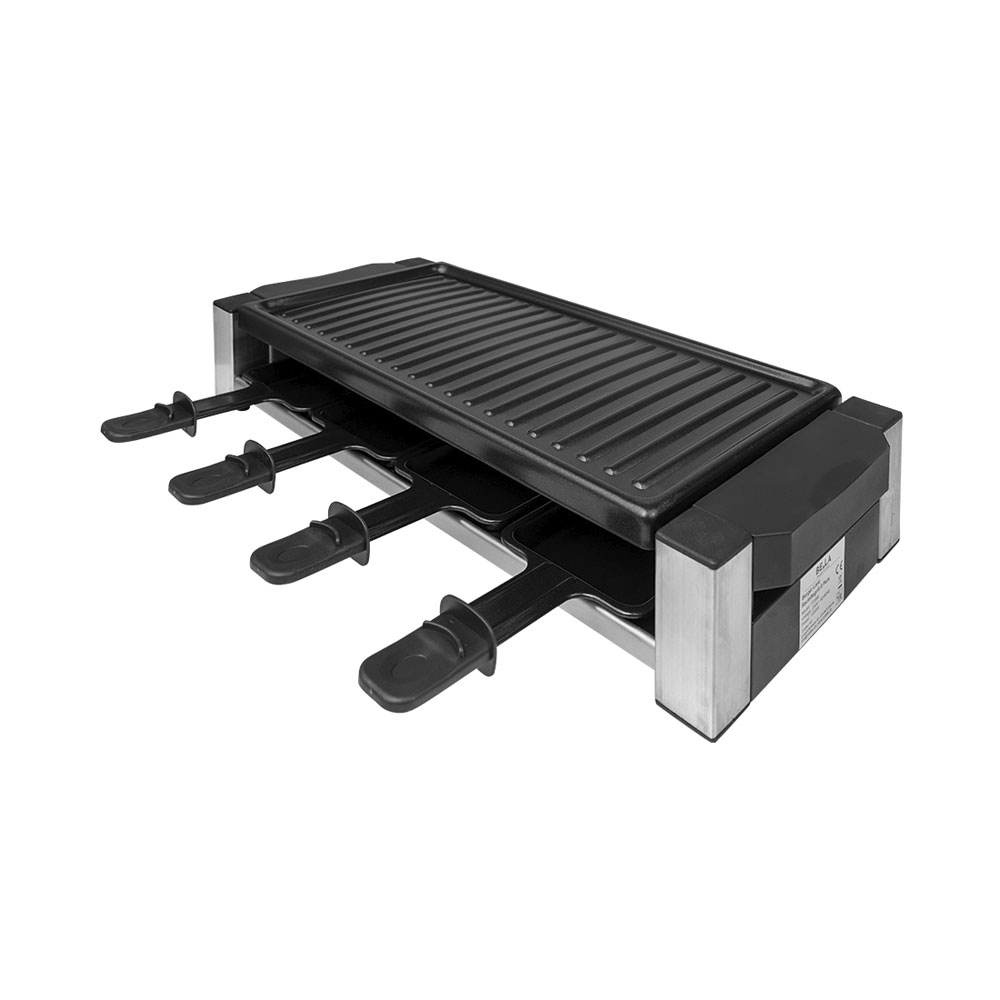 Ein rechteckiger Raclettegrill mit schwarzer Grillplatte und vier Pfännchen auf weißem Hintergrund.