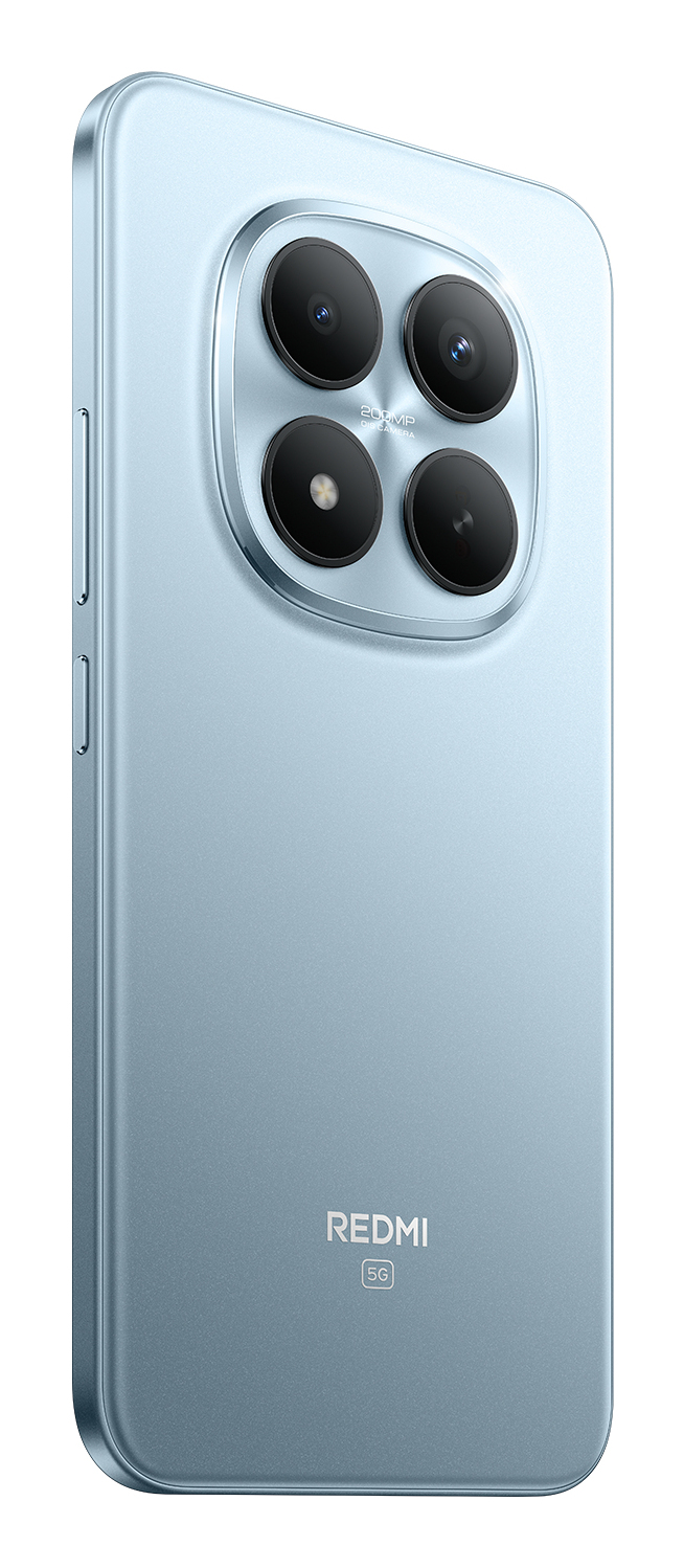 Retro di uno smartphone Redmi 5G azzurro con quattro obiettivi fotografici in un modulo quadrato.