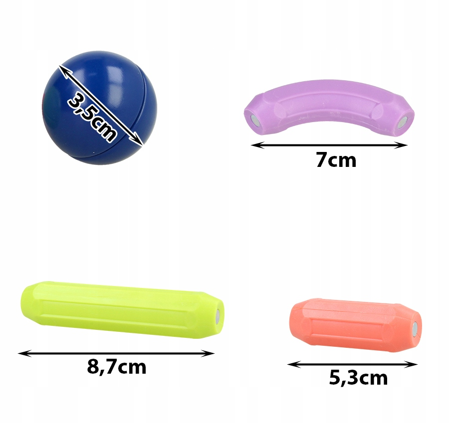 Kolorowe zabawki magnetyczne z wymiarami: niebieska kula 3,5 cm, fioletowy łuk 7 cm, zielony pręt 8,7 cm i czerwony pręt 5,3 cm.