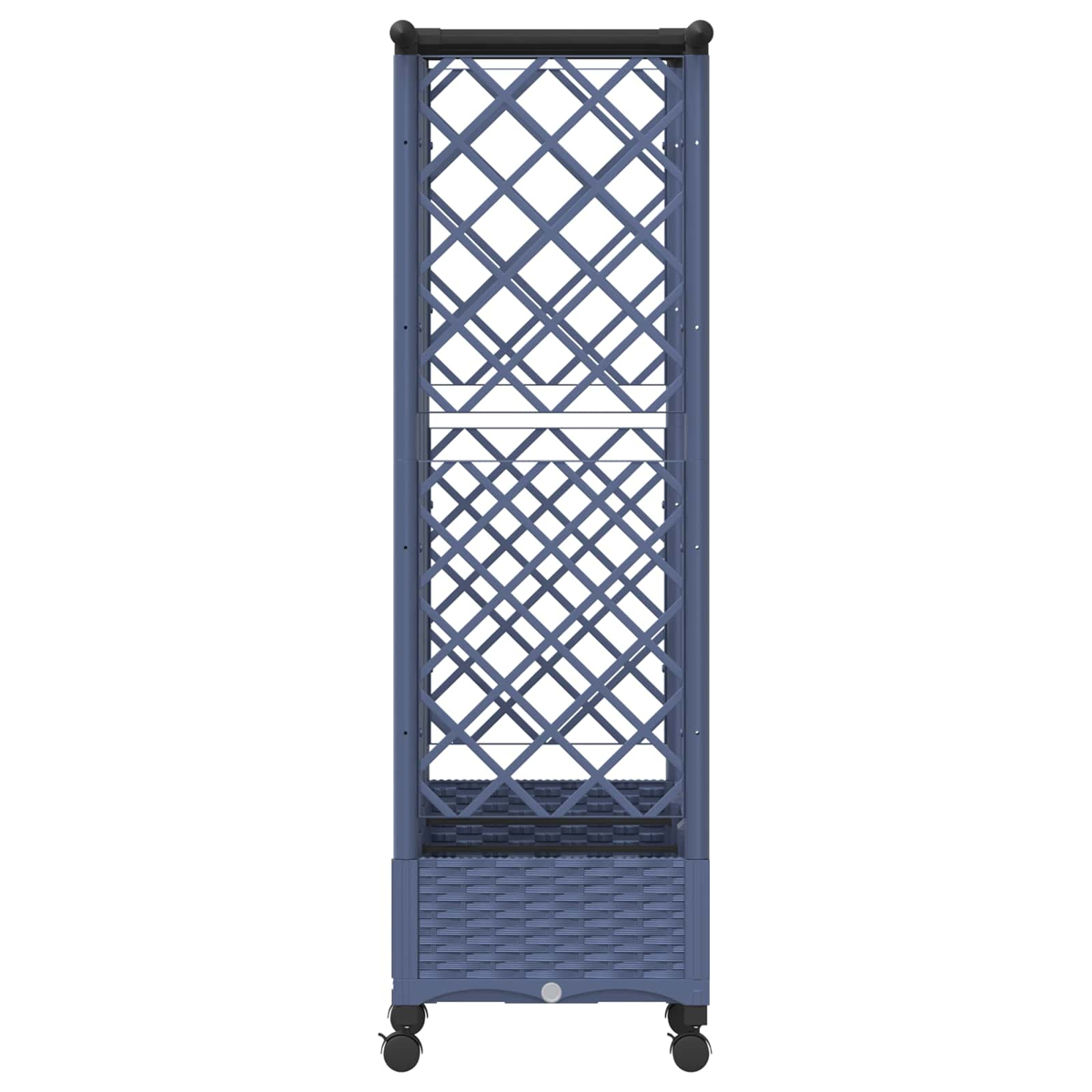 Ein hohes, blaues Weinregal mit Rattansockel und Rollen auf weißem Hintergrund.