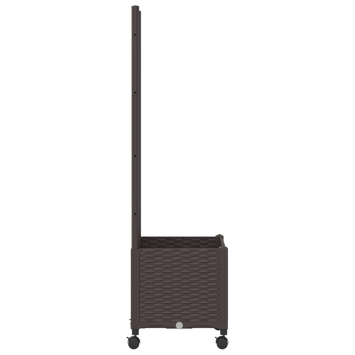 Brauner Rattan-Hochbeetkasten auf Rädern mit einem hohen vertikalen Gitter auf weißem Hintergrund.
