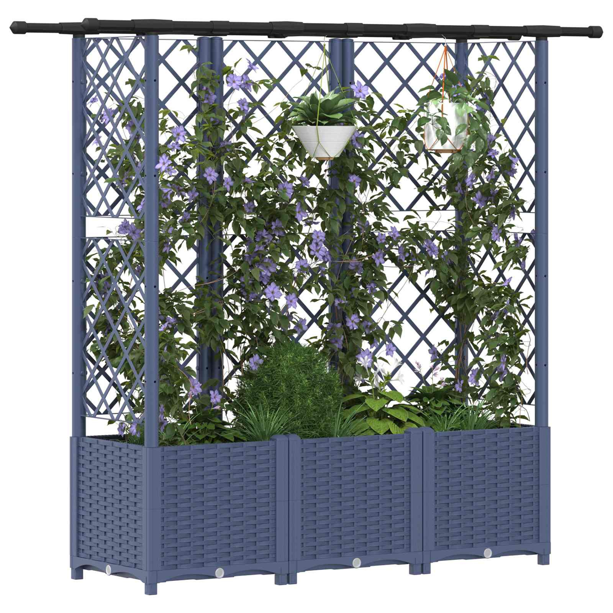 Ein blauer Rankkasten aus Polyrattan mit Gitter und violetten Blüten.