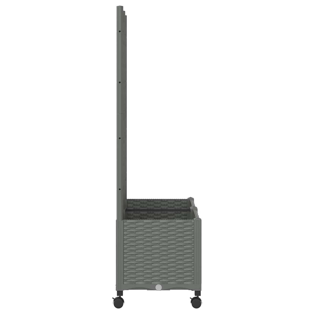 Grauer Rattan-Blumenkasten mit Spalier und Rollen auf weißem Hintergrund.