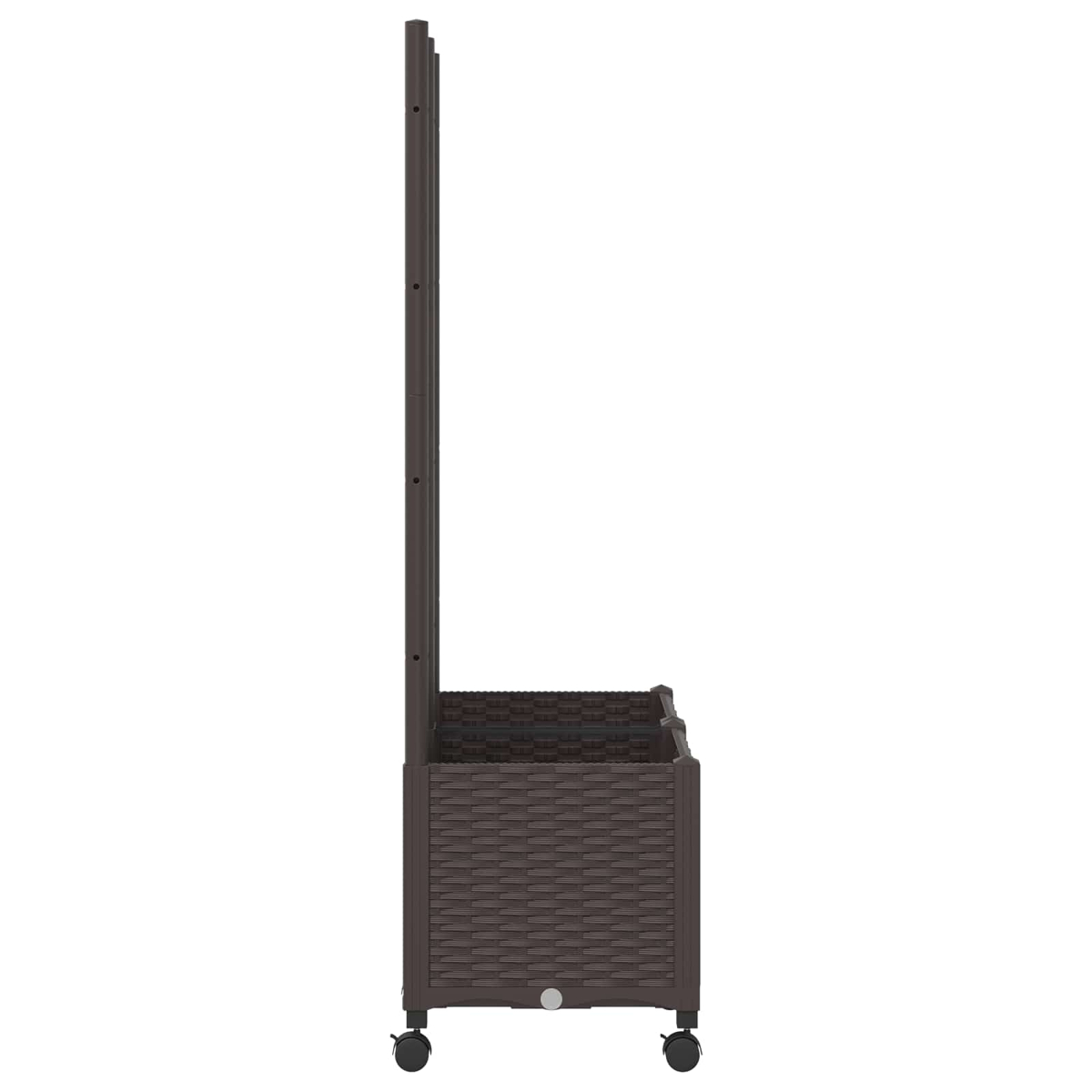 Brauner Rattan-Hochbeetkasten mit Spalier und kleinen Rädern auf weißem Hintergrund.