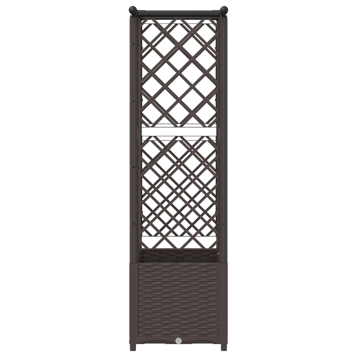 Brauner Pflanzkübel aus Rattan mit integriertem Spalier gegen eine weiße Wand.