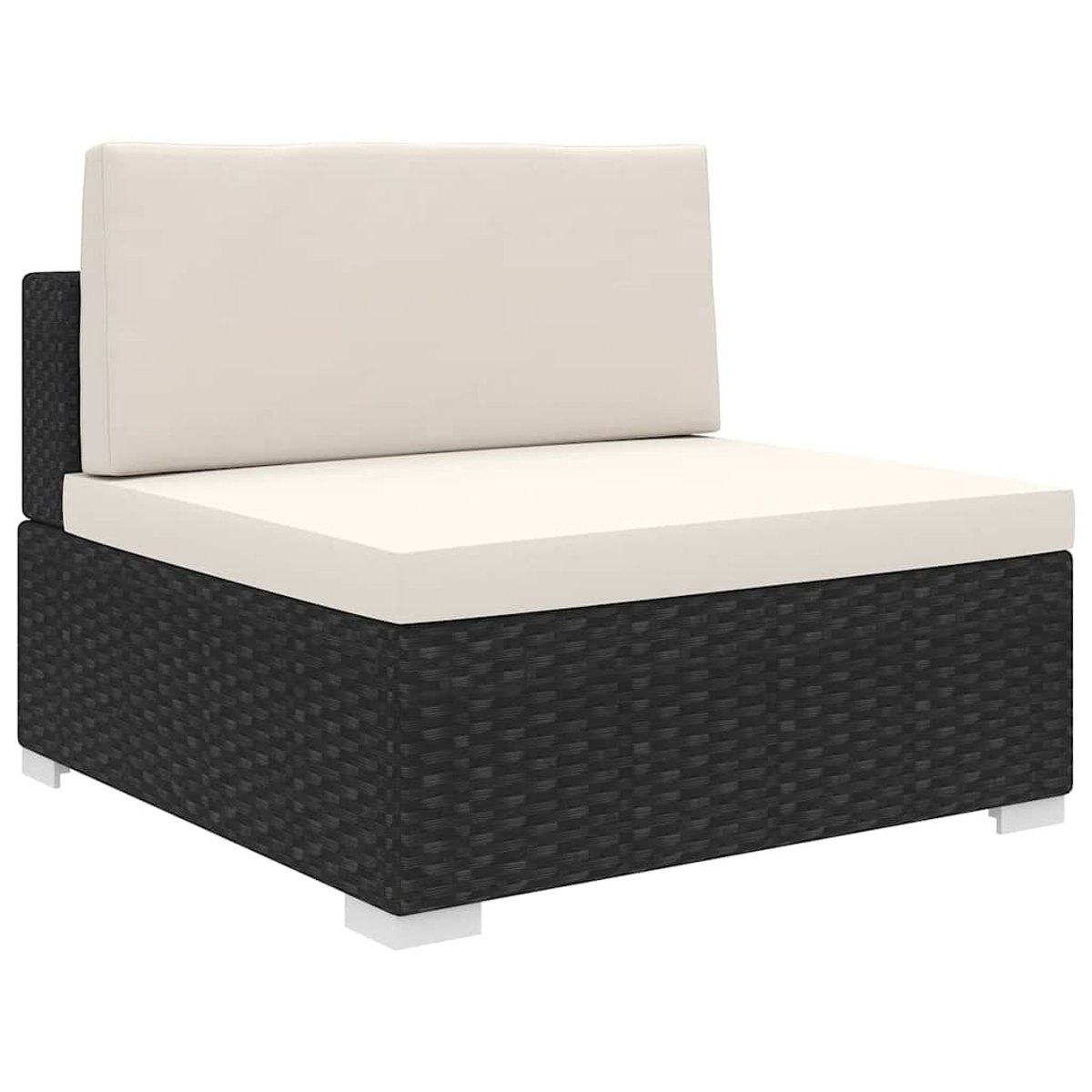Schwarzer Rattan-Gartenstuhl mit dicken, cremefarbenen Sitz- und Rückenpolstern und weißen Standfüßen.