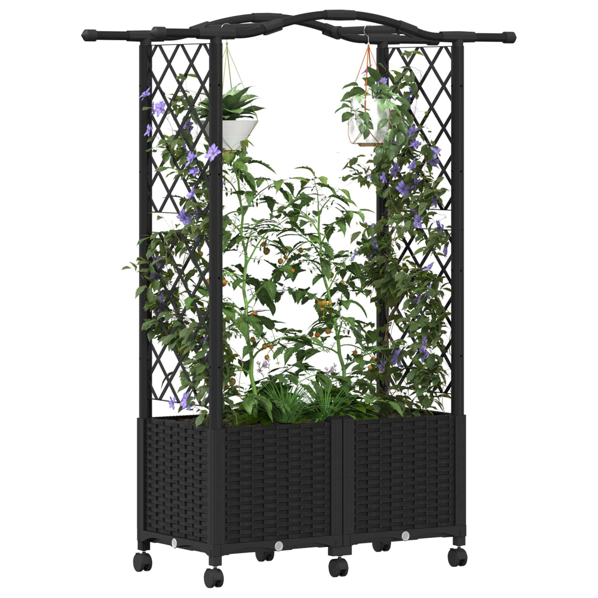 Ein schwarzes mobiles Hochbeet mit Rankgitter, Kletterpflanzen, lila Blumen und Hängeöpfen.