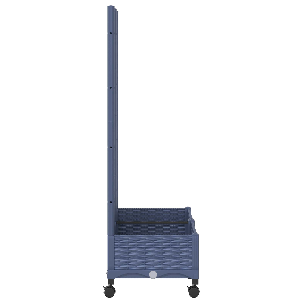Ein blauer Gartenpflanzer aus Rattan mit integriertem Spalier und Rädern.