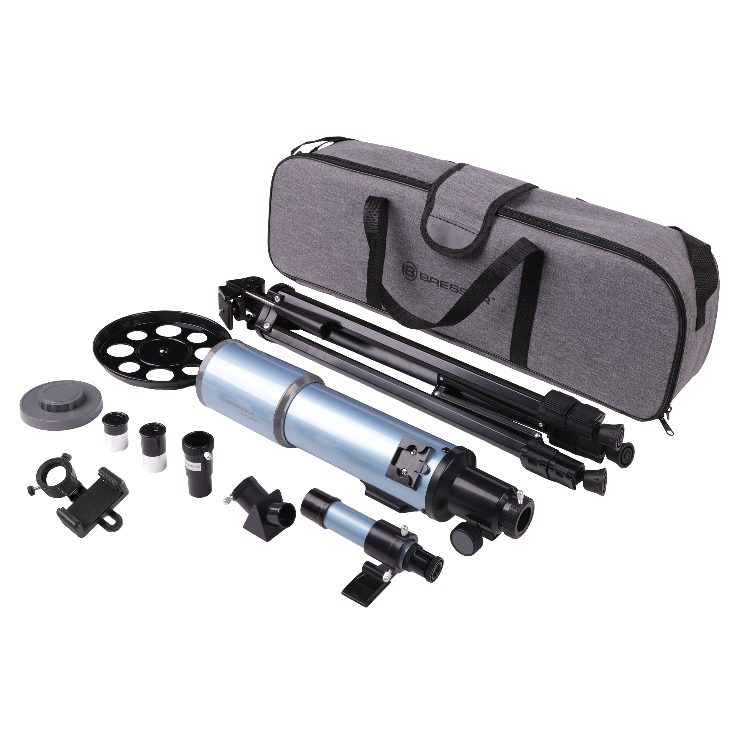 Un telescopio azul claro con trípode, accesorios y una bolsa de transporte gris sobre fondo blanco.