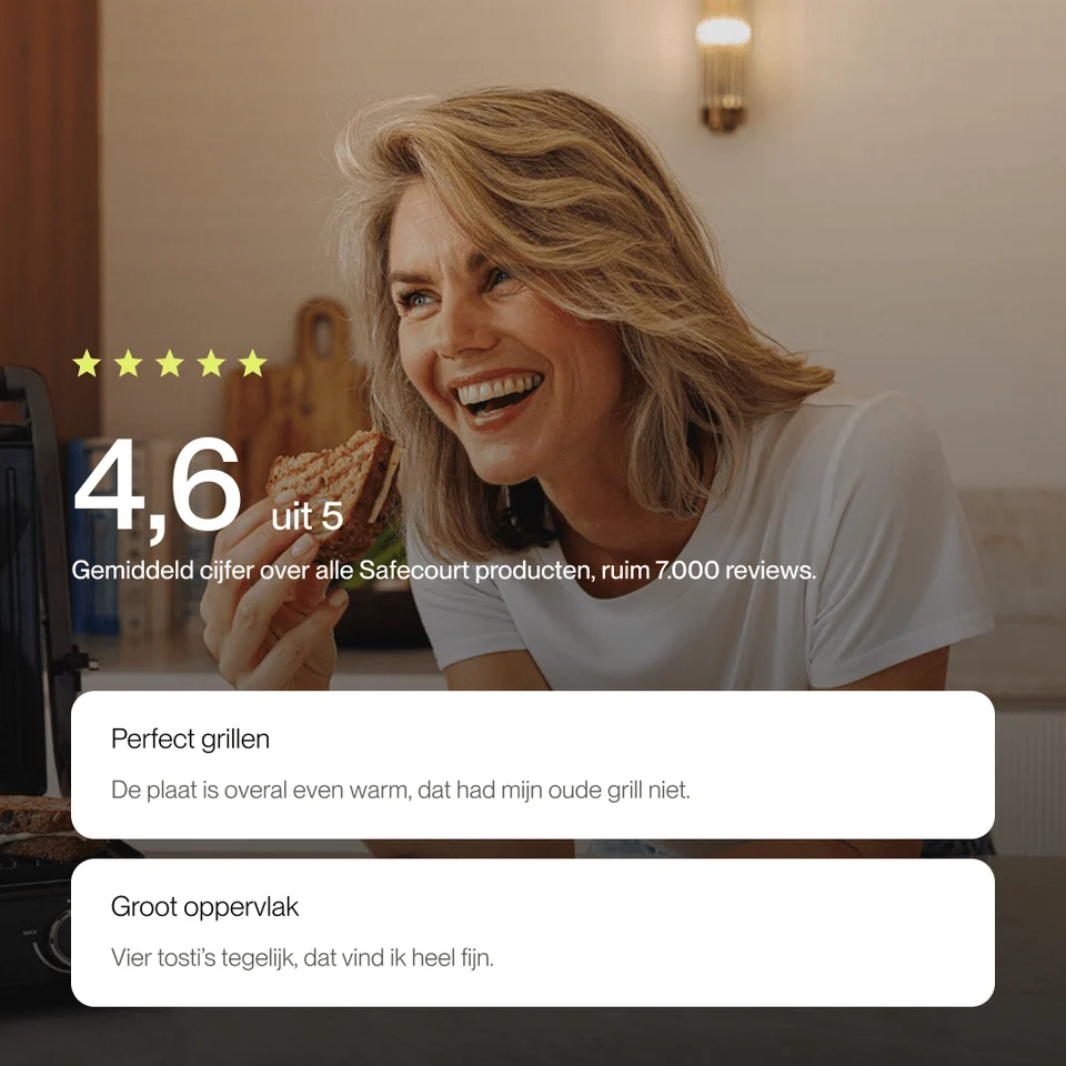 Femme blonde heureuse tenant un sandwich, avec une note de 4,6 étoiles.