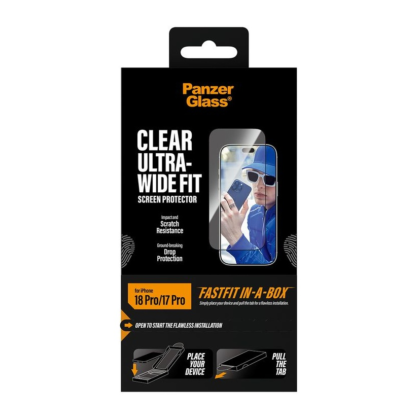 iPhone 18 Pro/17 Pro için PanzerGlass Clear Ultra-Wide Fit ekran koruyucu ambalajı.