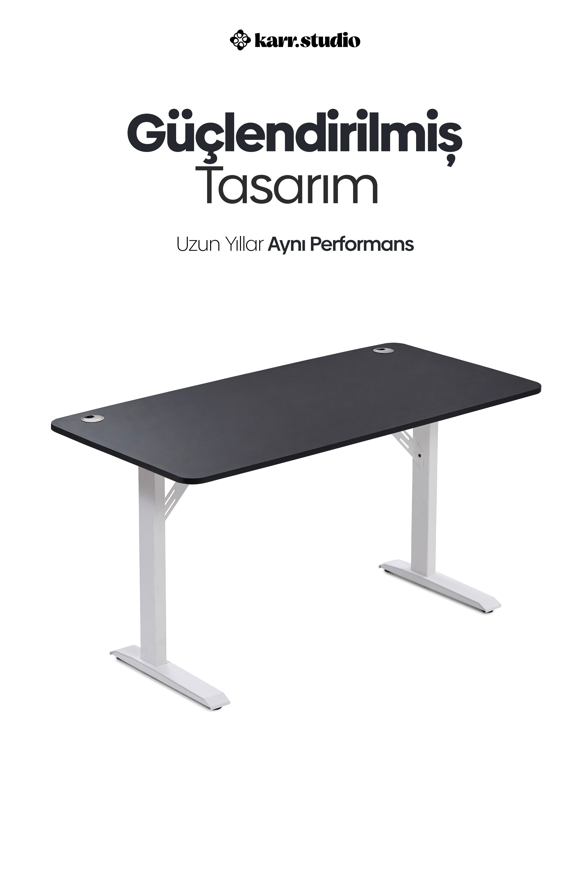 Siyah tablalı ve beyaz metal ayaklı modern bir çalışma masası beyaz arka planda.
