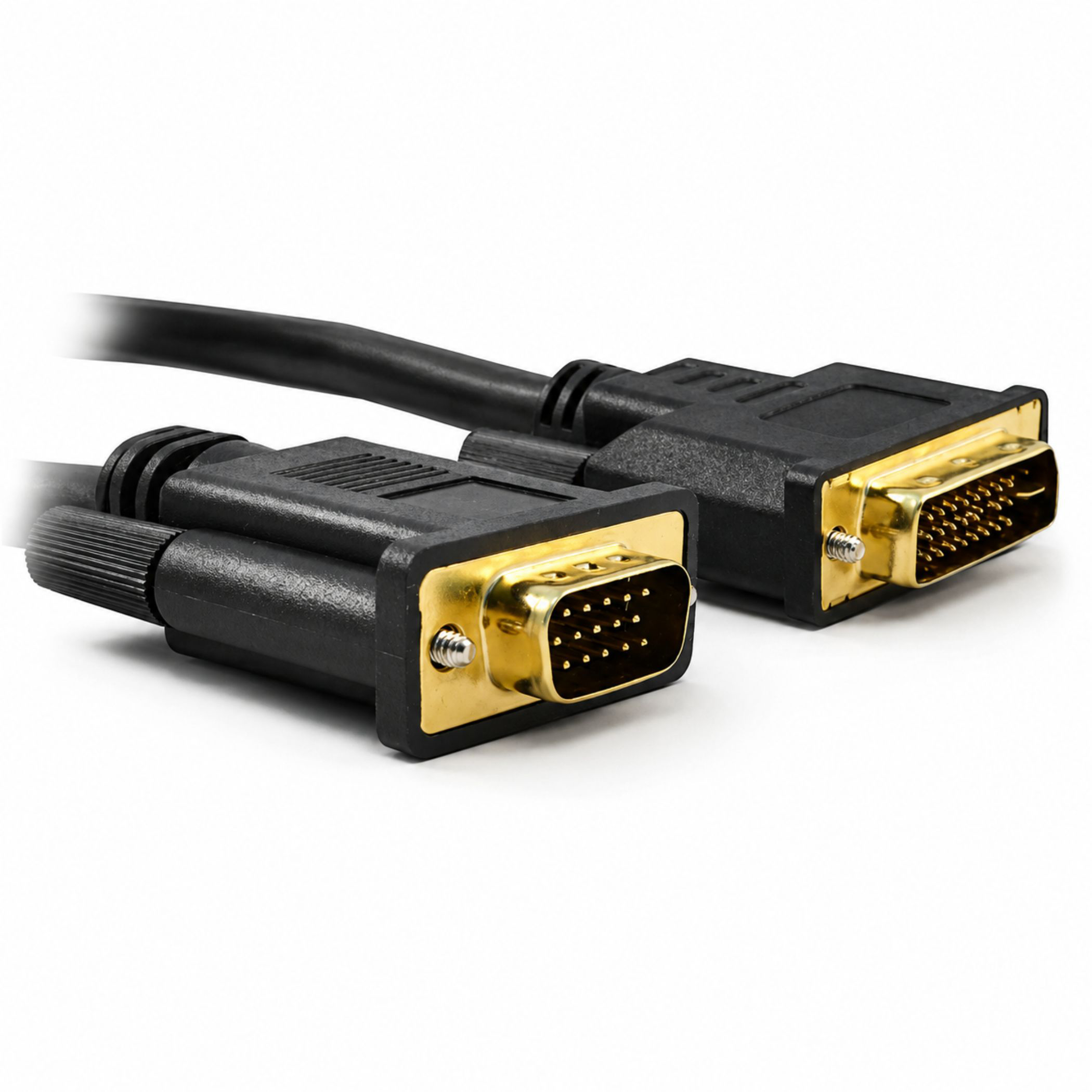 Zwei schwarze Kabel mit goldenen DVI- und VGA-Anschlüssen auf weißem Grund.